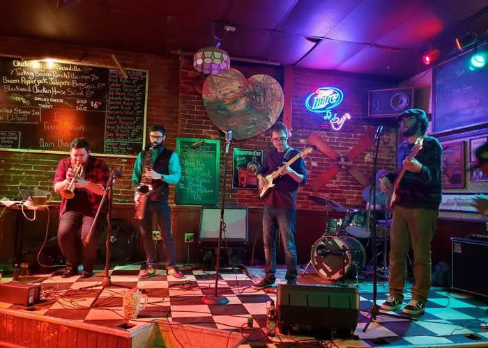 The Mellow D's Walker's Bluff Casino Resort